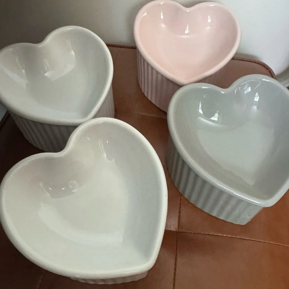 Heart-Shaped Ceramic Pet Bowls